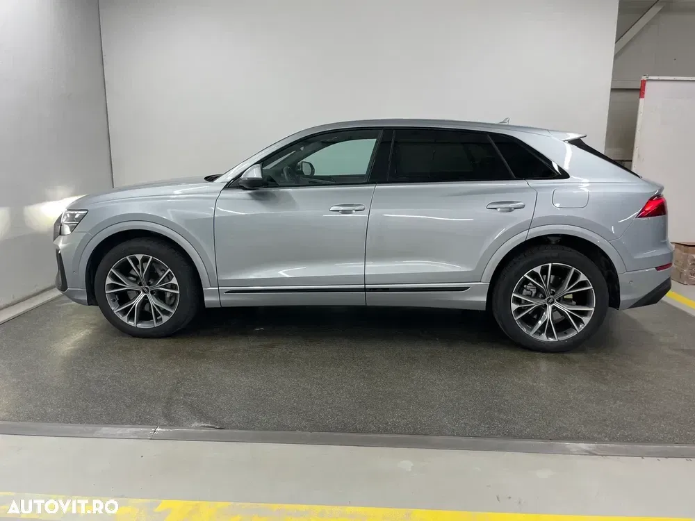Audi Q8 SUV TFSI e quattro 290 kW tiptronic — imagine 2