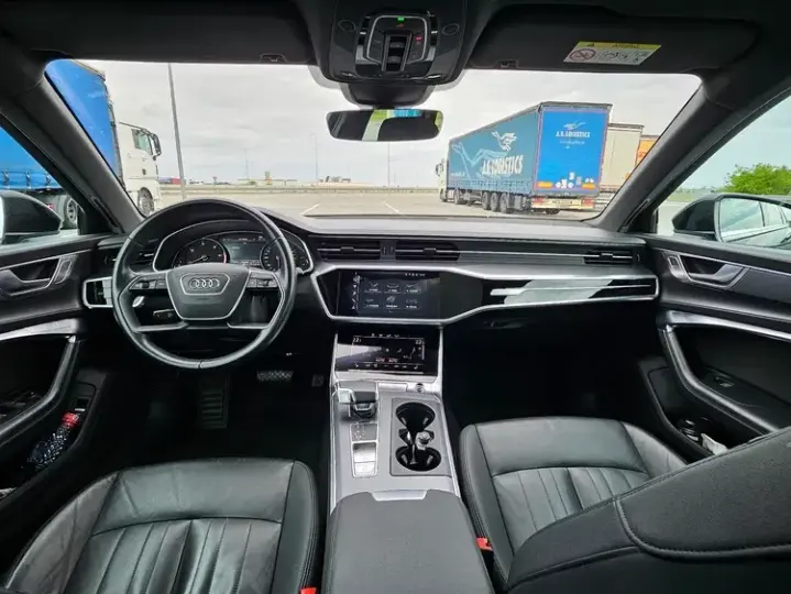 Audi A6 Avant C8 2.0 40 TDI S tronic Design