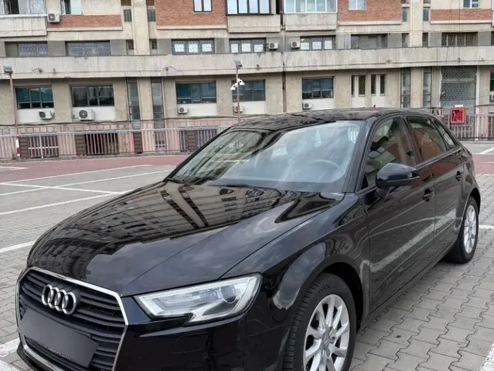 Audi A3 Sportback 1.6 TDI S tronic sport