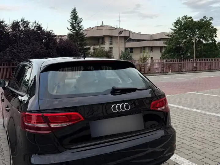 Audi A3 Sportback 1.6 TDI S tronic sport