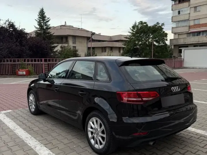 Audi A3 Sportback 1.6 TDI S tronic sport