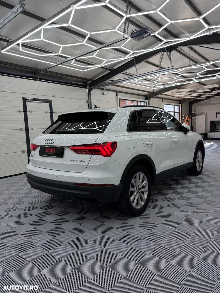 Audi Q3 Sportback F3 45 TFSIe S tronic S line — imagine 5