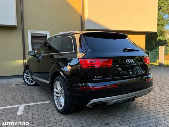 Audi Q7 4M