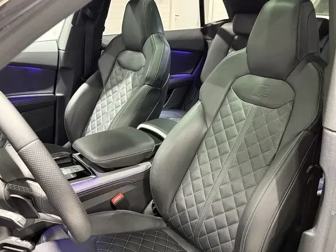 Audi Q8 55 TFSI e quattro Tiptronic PHEV