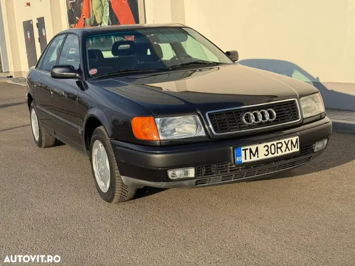 Audi 100