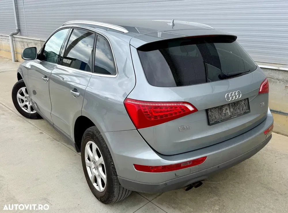 Audi Q5 8R 2.0 TDI Quattro Stronic — imagine 4
