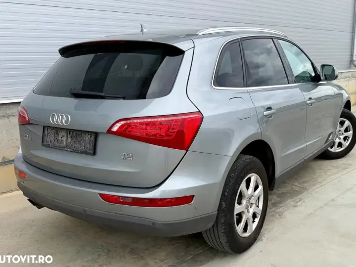 Audi Q5 8R 2.0 TDI Quattro Stronic
