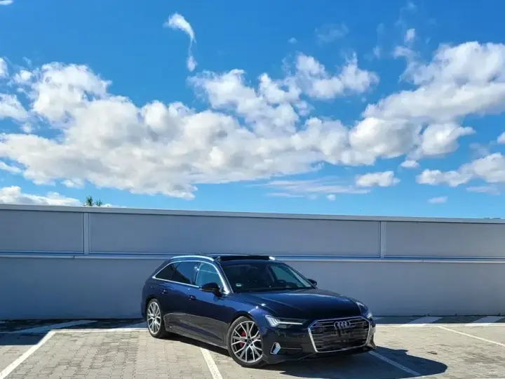 Audi A6 Avant C8