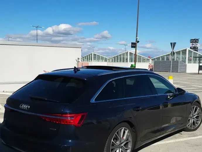 Audi A6 Avant C8
