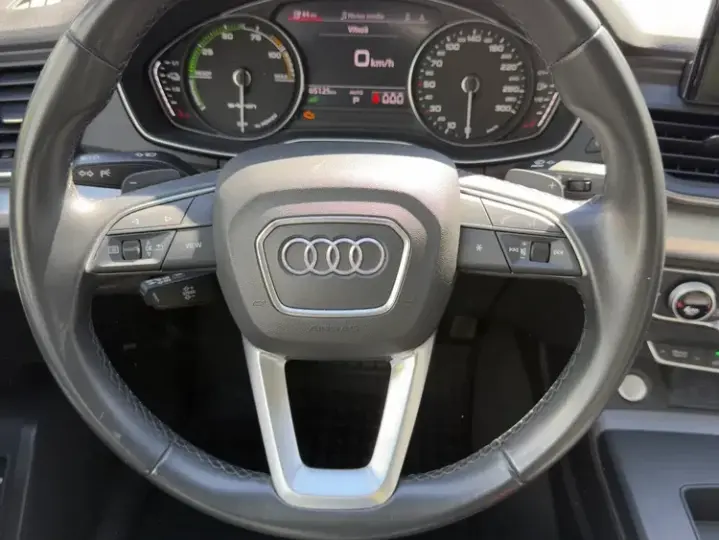 Audi Q5 FY 50 TFSI e quattro S tronic PHEV Advanced