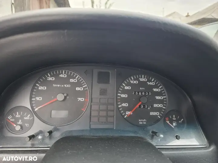 Audi 80