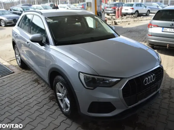 Audi Q3 F3 35 TFSI S tronic