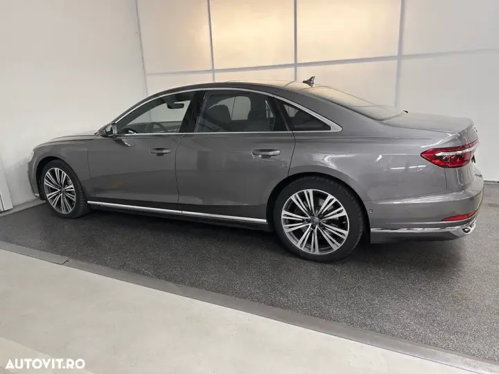 Audi A8 D5 55 TFSI quattro Tiptronic