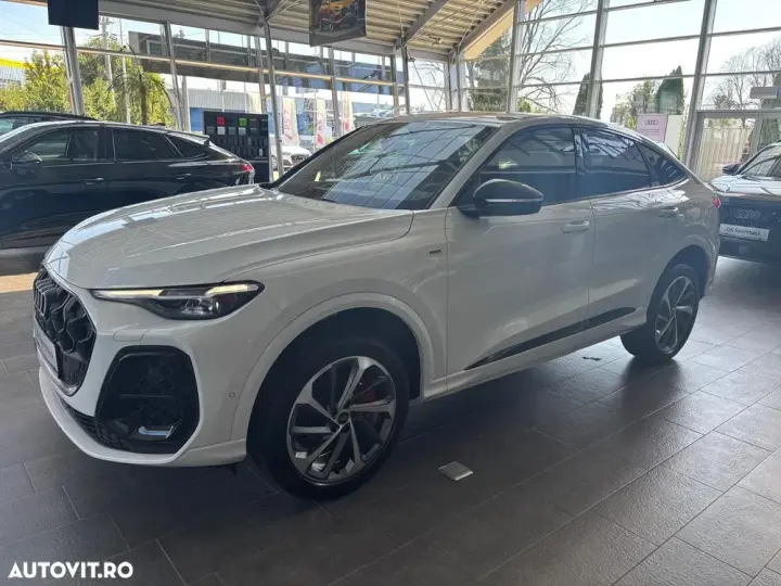 Audi Q5 50 TFSI e quattro S tronic PHEV S Line
