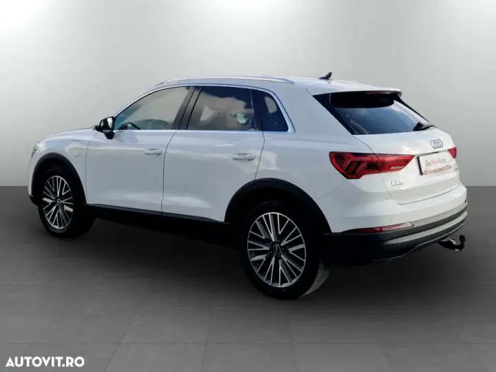 Audi Q3 F3 1.4 45 TFSI e PHEV Basic