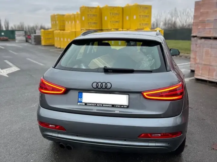 Audi Q3 8U