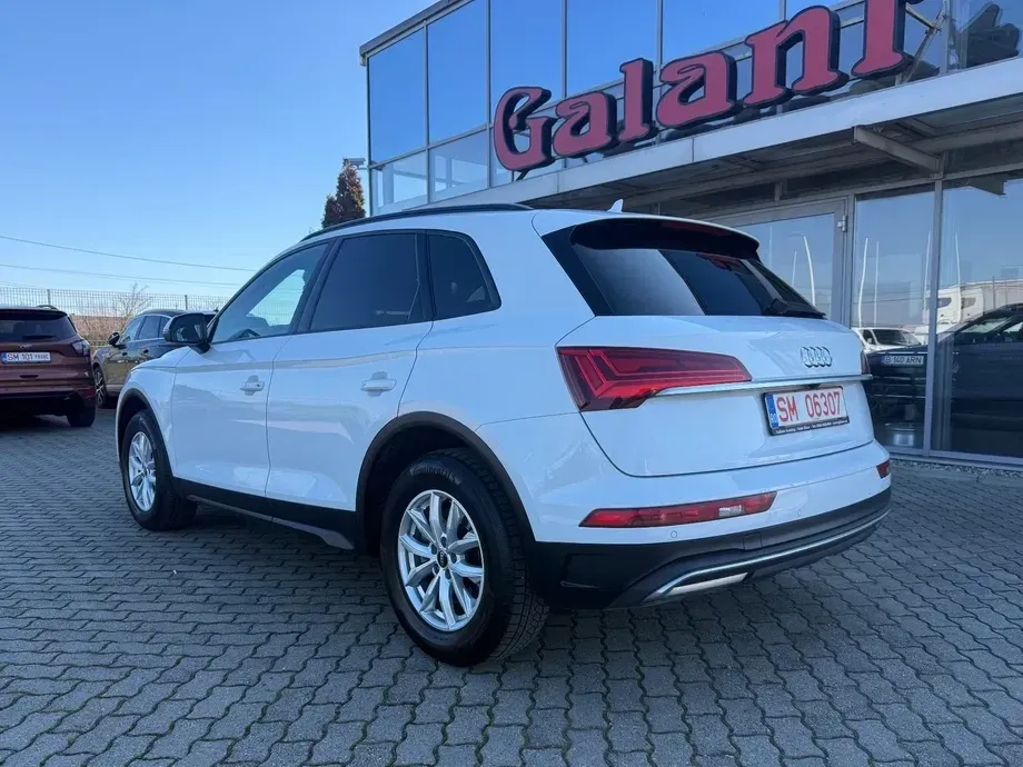 Audi Q5 40 TDI quattro S tronic design — imagine 3