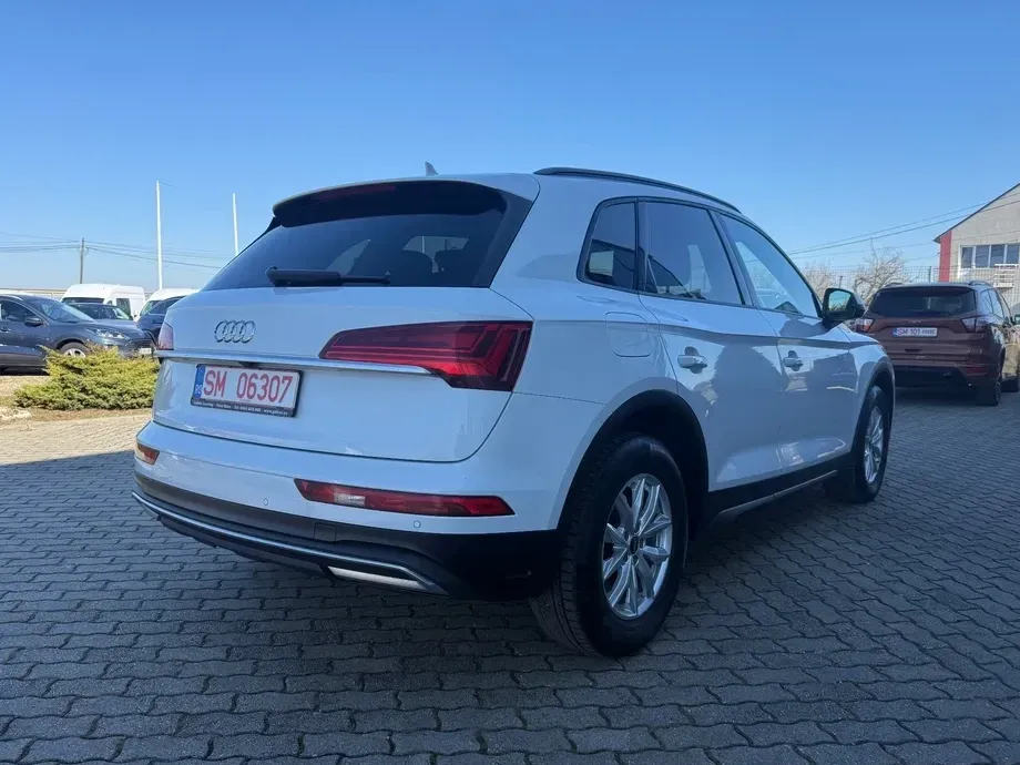 Audi Q5 40 TDI quattro S tronic design — imagine 5