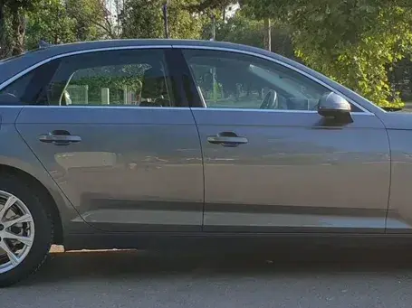Audi A4 Limuzina B9