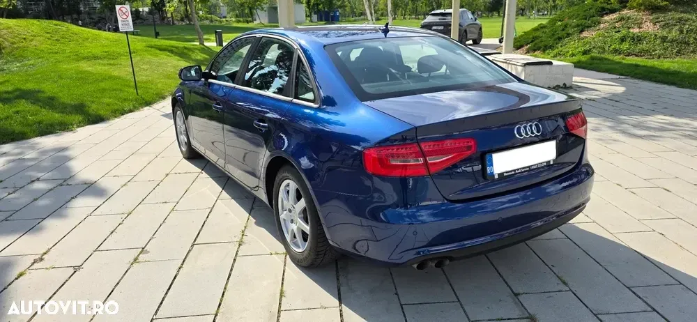Audi A4 Limuzina B8 2.0 TDI quattro — imagine 6