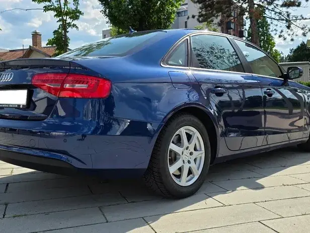 Audi A4 Limuzina B8 2.0 TDI quattro