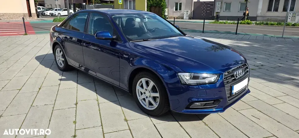 Audi A4 Limuzina B8 2.0 TDI quattro — imagine 3