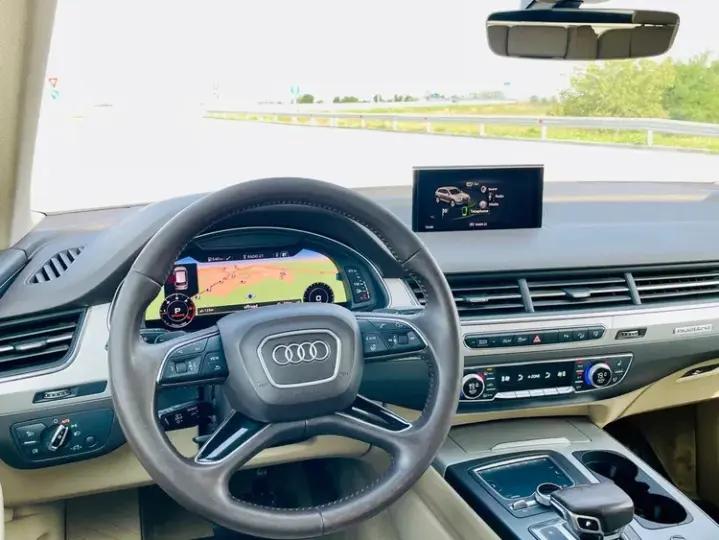 Audi Q7 4M