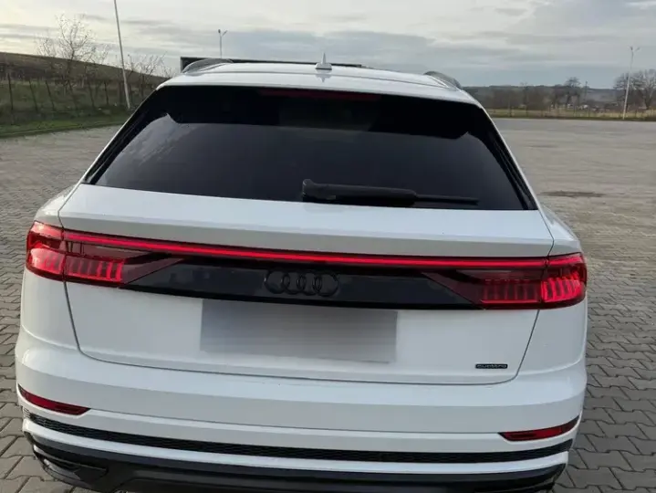 Audi Q8 3.0 55 TFSI quattro Tiptronic MHEV