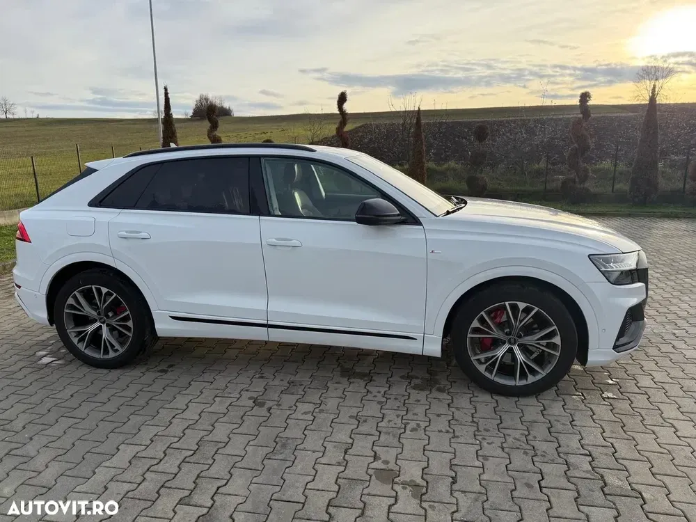 Audi Q8 3.0 55 TFSI quattro Tiptronic MHEV — imagine 2