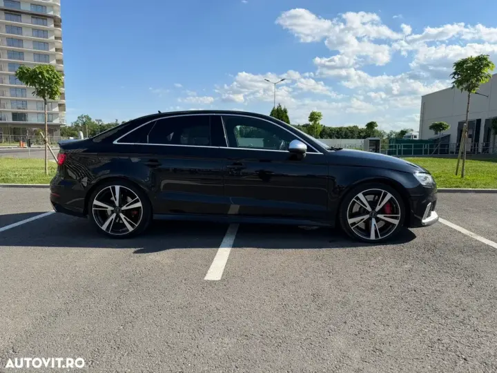 Audi RS3 8V