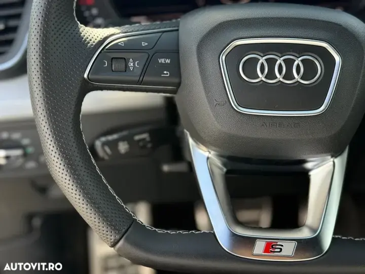 Audi SQ5 FY