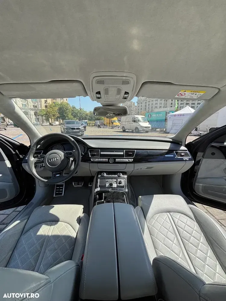 Audi S8 D4 Plus 4.0 TFSI quattro Tiptronic — imagine 3