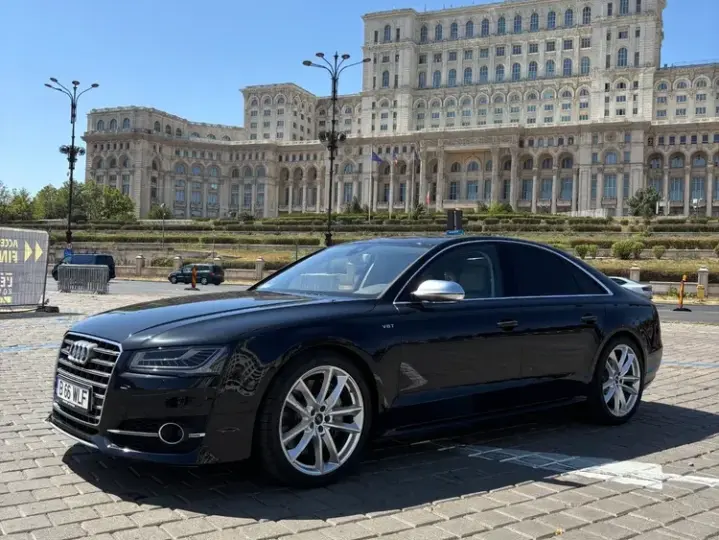 Audi S8 D4 Plus 4.0 TFSI quattro Tiptronic