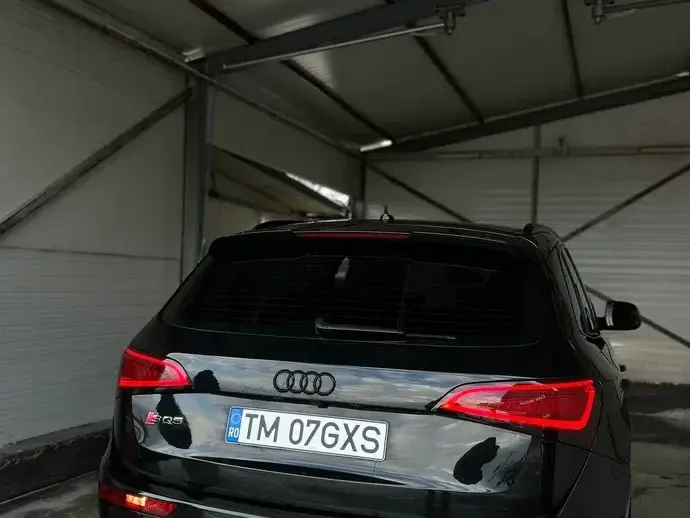 Audi SQ5 8R