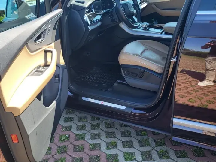 Audi Q7 4M