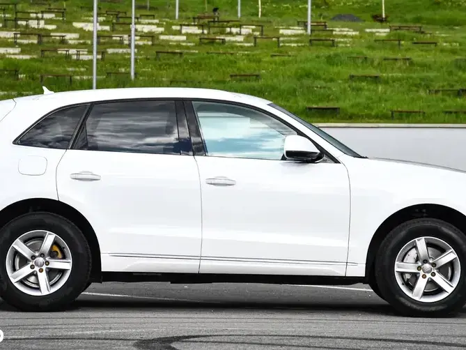 Audi Q5 8R 2.0 TDI Quattro clean