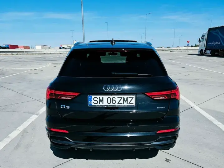 Audi Q3 2.0 45 TFSI S tronic quattro S Line
