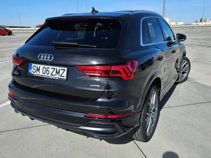 Audi Q3 2.0 45 TFSI S tronic quattro S Line