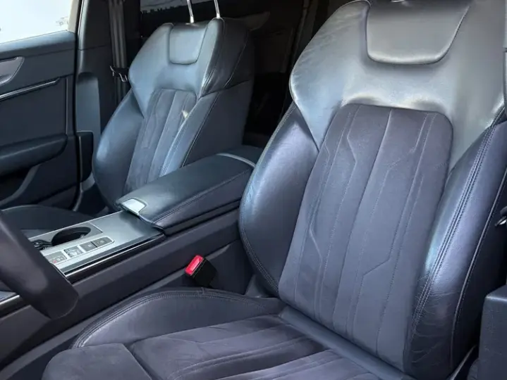 Audi A6 C8