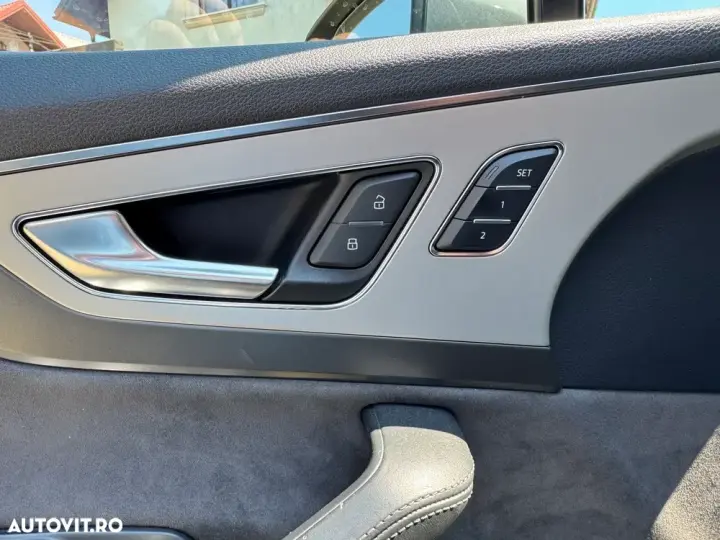 Audi Q7 4M