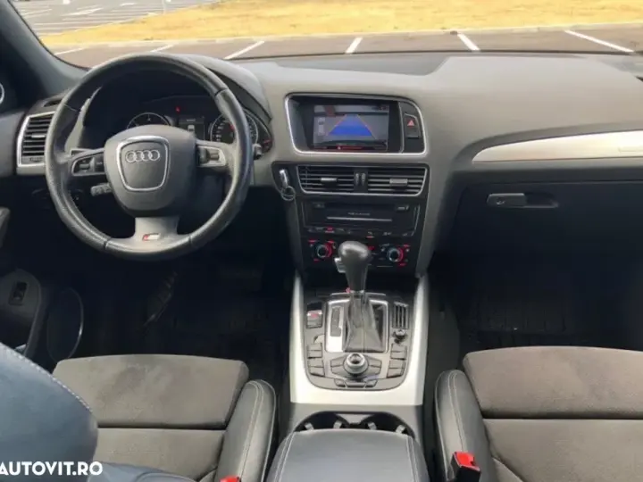 Audi Q5 8R