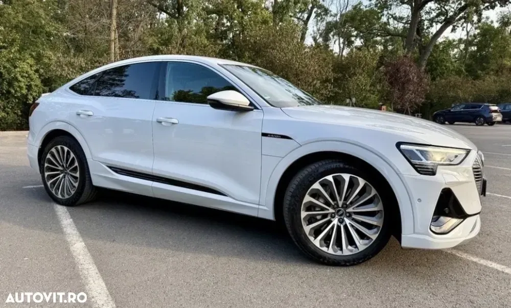 Audi e-tron 50 quattro advanced — imagine 2