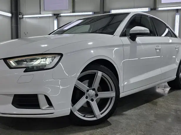 Audi A3 Limuzina 8V 1.6 TDI S tronic Sport