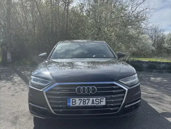 Audi A8 D5