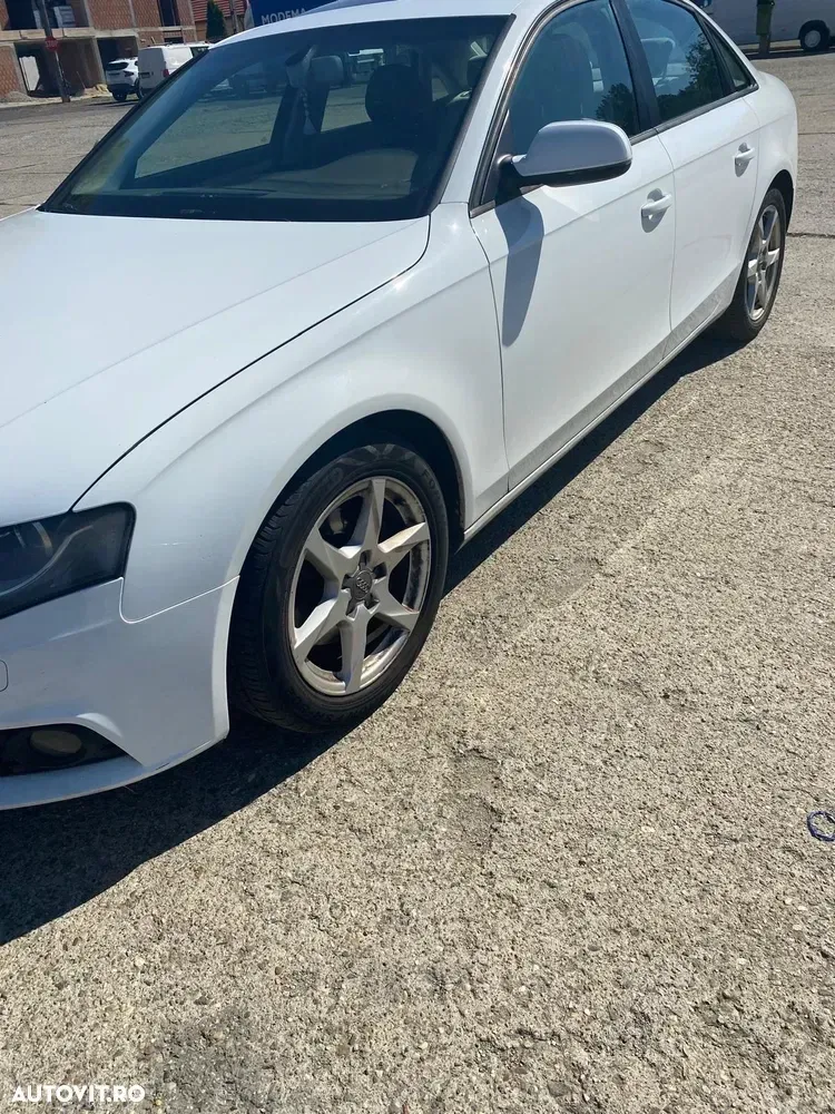 Audi A4 Limuzina 2.0 TDI B8 — imagine 3