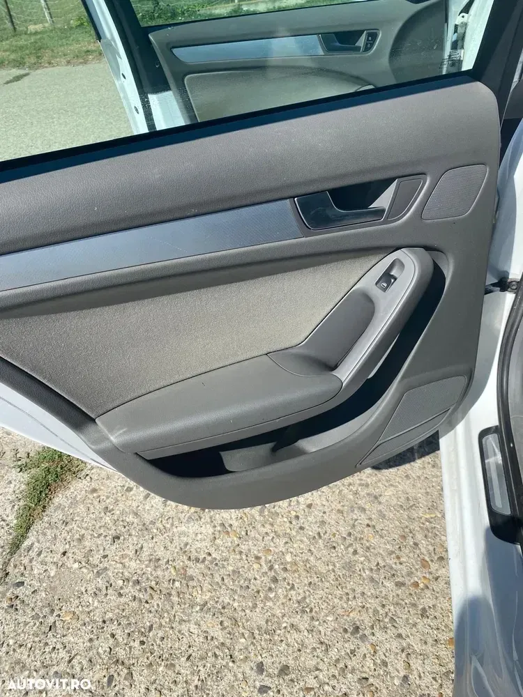 Audi A4 Limuzina 2.0 TDI B8 — imagine 4
