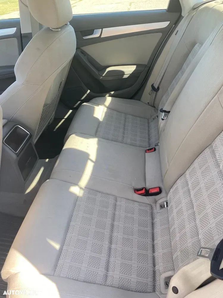 Audi A4 Limuzina 2.0 TDI B8 — imagine 5