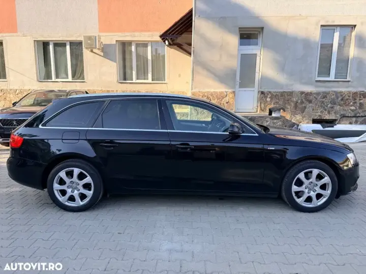 Audi A4 Avant B8 2.0 TDI ultra Sport