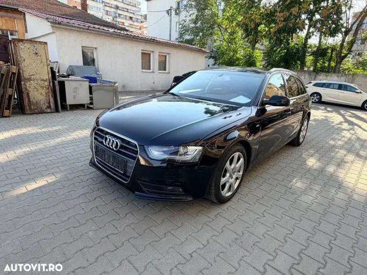 Audi A4 Avant B8 2.0 TDI ultra Sport