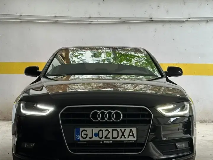 Audi A4 Limuzina B8 2.0 TDI quattro Stronic